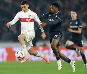 拜仁接触费耶诺德后卫，曼城高价竞争利夫拉门托|德国|瓜迪奥拉|史蒂文-里德|纽卡斯尔联|拜仁慕尼黑_新浪体育_新浪新闻