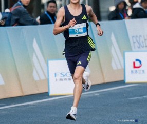 十年同行，见证上半马每一次百练成金#上海半马|阿迪达斯|上海半程马拉松|上海市|马拉松|赛道_新浪体育_新浪新闻